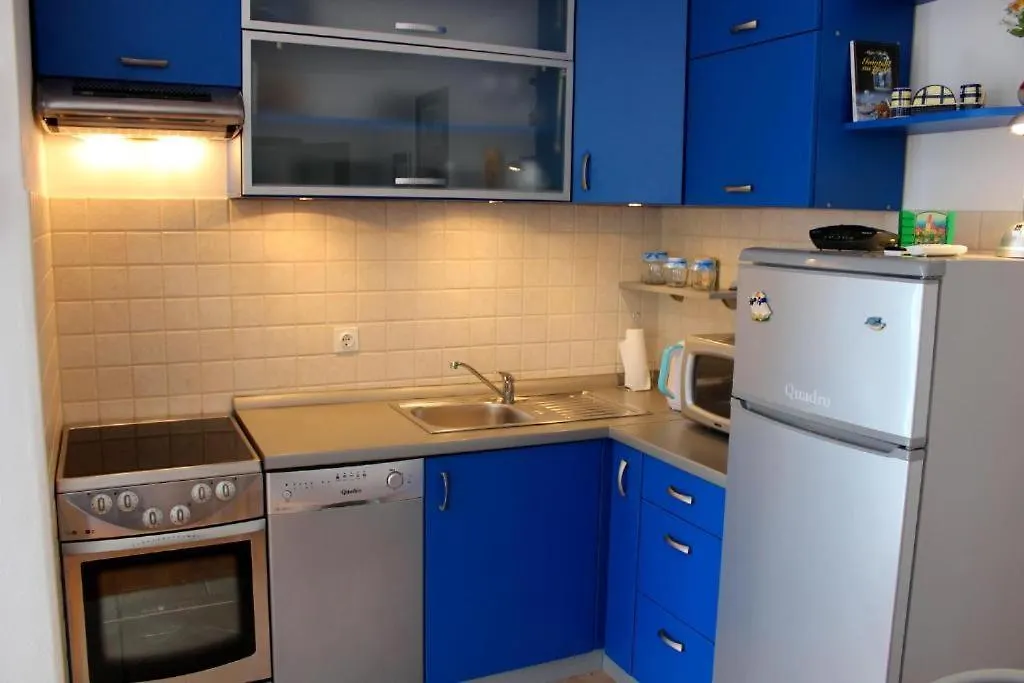 Suncana Obala - Sunny Coast - 5 Min Walk To The Beach Novi Vinodolski 0*,  Croatia