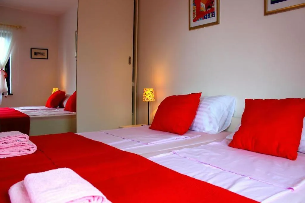 Apartment Suncana Obala - Sunny Coast - 5 Min Walk To The Beach Novi Vinodolski Croatia