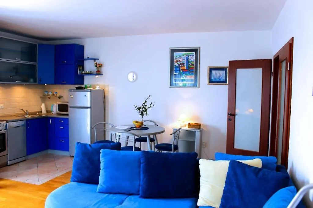 Suncana Obala - Sunny Coast - 5 Min Walk To The Beach Novi Vinodolski